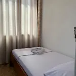 Hillside Πανσιόν 3*