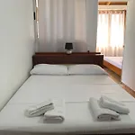 Hillside Πανσιόν 3*