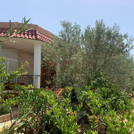 Guest house Hillside
